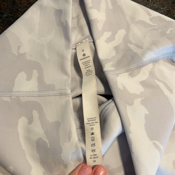 White Camo Lululemon Wunder Under High Rise Tight - Picture 4 of 7